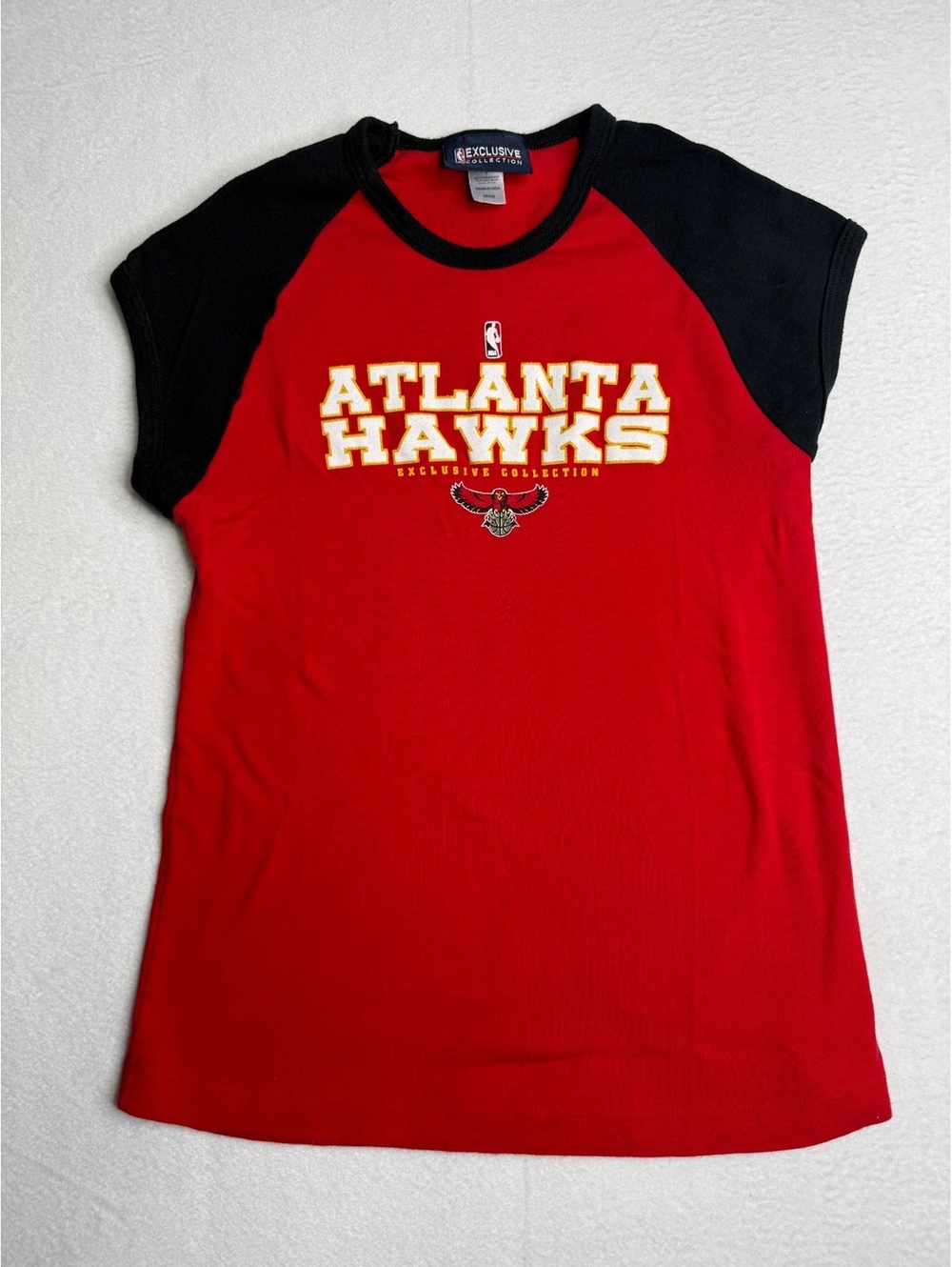 Atlanta Hawks Women’s Small Red Black Raglan T Shirt NBA Made USA Vintage Style